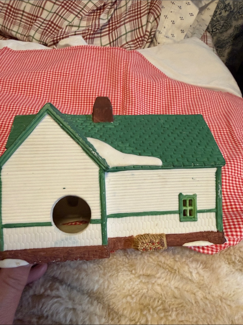 Vintage and retired Department 56 Green Roof White Siding Holiday farmhouse - Picture 6 of 10